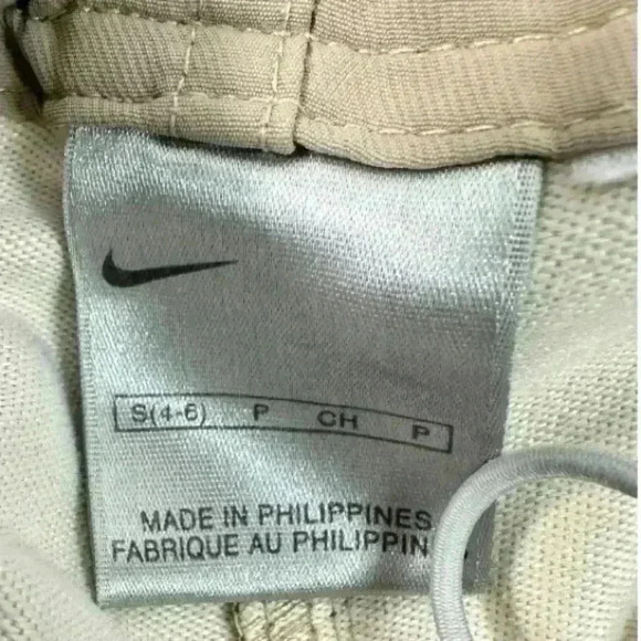 Nike Nylon Lightweight Training Pants - Picture 5 of 8